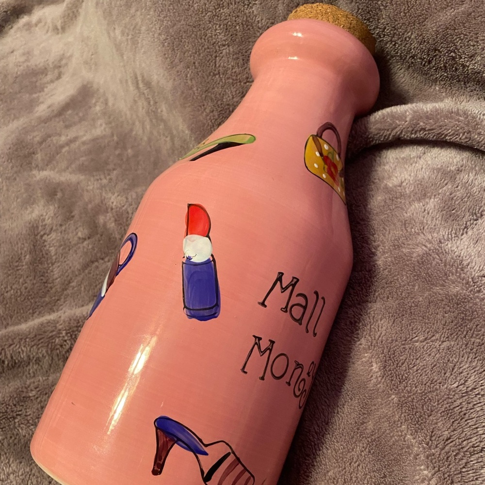 “Mall Money” coin bank